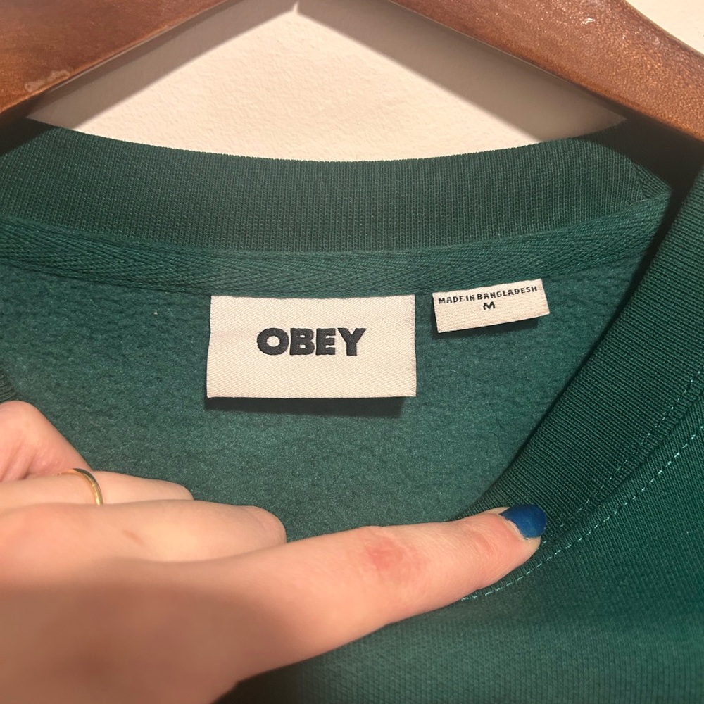 Green OBEY Sweatshirt - Picture 7 of 7